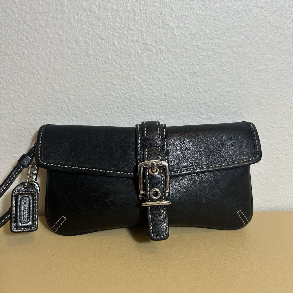 Coach Vintage Black Leather Buckle Wristlet Clutch Silver Buckle W Tag - Picture 2 of 12